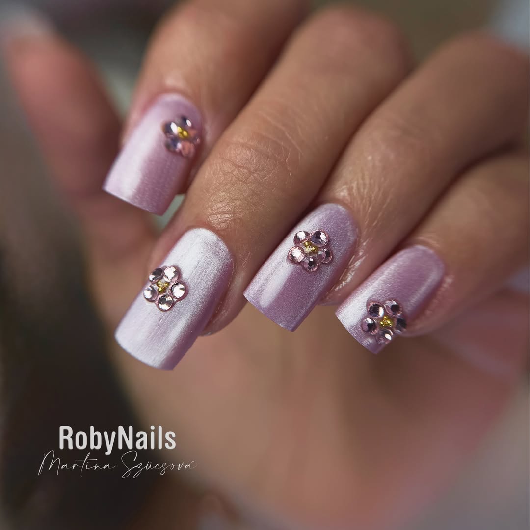 Gel Polish Cat Eye Kunzite