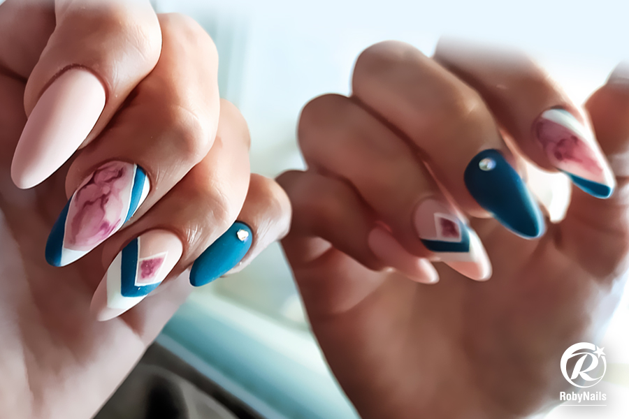 ricostruzione unghie